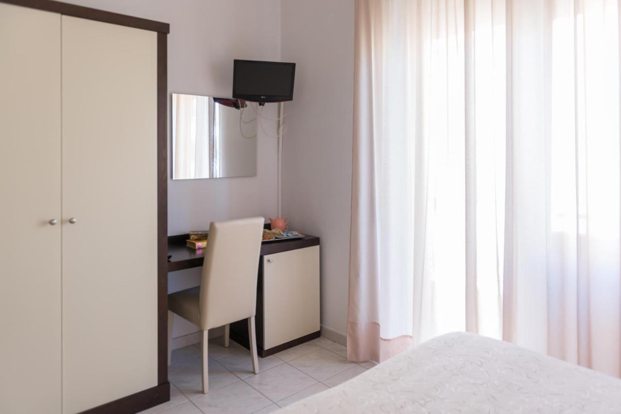 Hotel Viola Gaeta Exterior photo