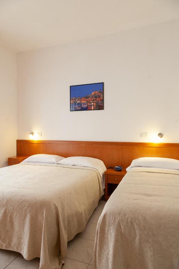 Hotel Viola Gaeta Exterior photo