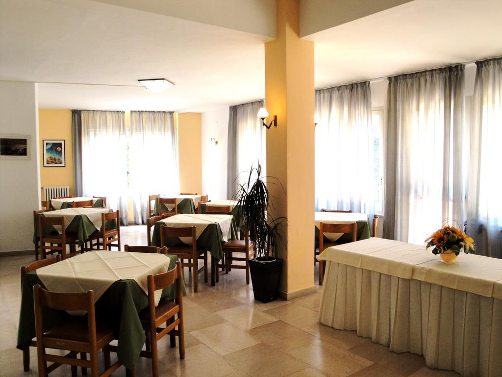 Hotel Viola Gaeta Exterior photo